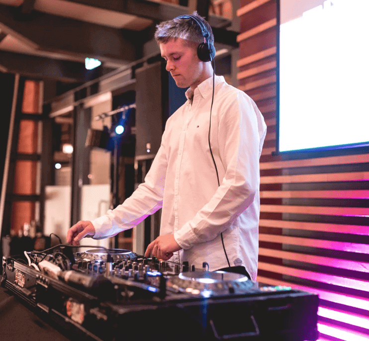 The Best Wedding Djs of Adelaide ABIA Weddings